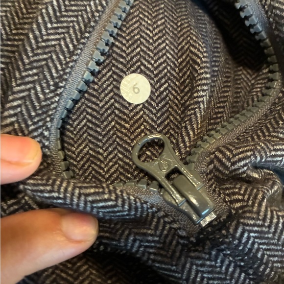 Lululemon heather grey define jacket Women's Gray  size 6 - Picture 3 of 4